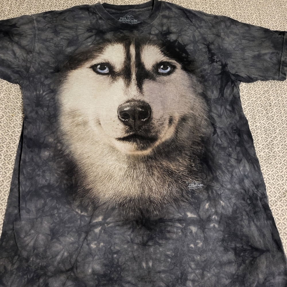 The Mountain Wolf Shirt